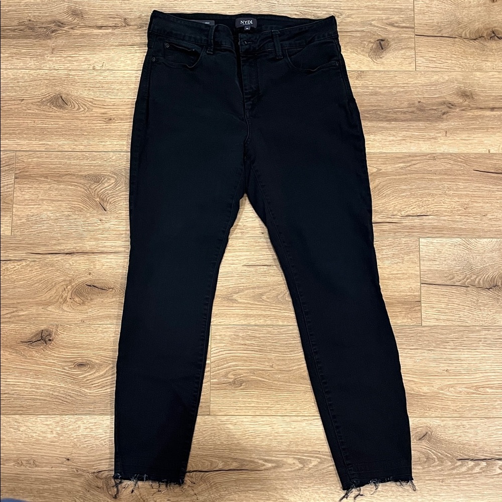 EUC NYDJ Ami Skinny black ankle jeans frayed hem